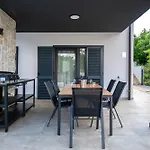 Casa Bellanika Βίλα